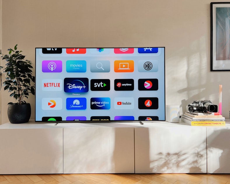 シャープがAQUOSにAIキャラを搭載 — テレビが会話相手になる新時代「AQUOS AI」5月23日開始